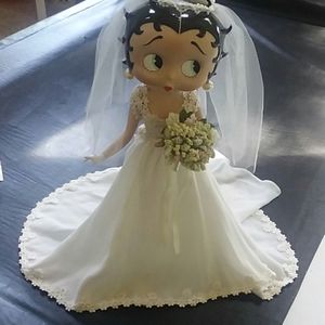 Danbury Mint Betty Book Bridal Beauty